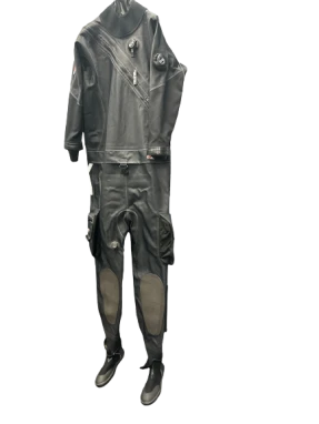 Men E.Motion Drysuit Black -XL- INSTOCK 2 Men E.Motion Drysuit Black -XL- INSTOCK - Image 2